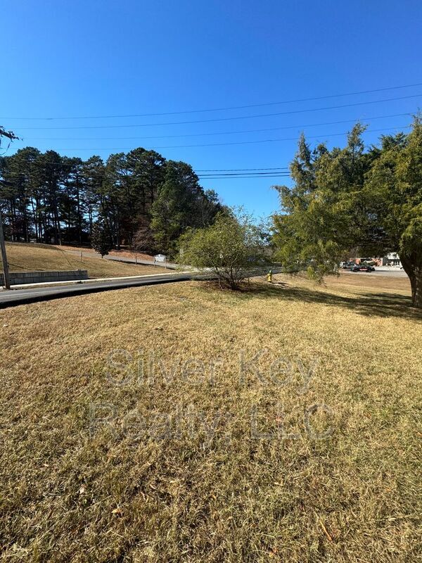 Photo - 388 River Rd
