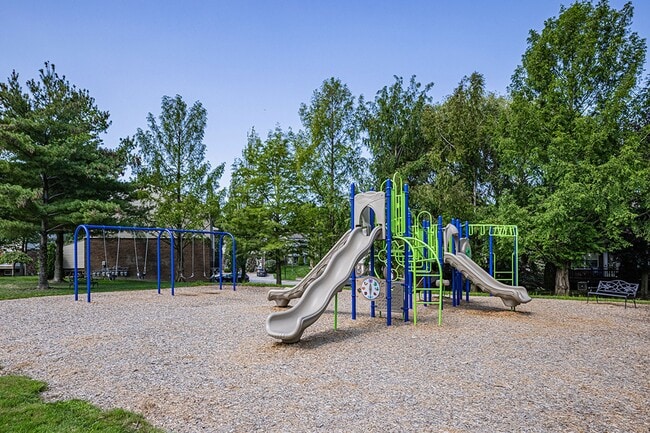 Willowood Village Apartments & Townhomes