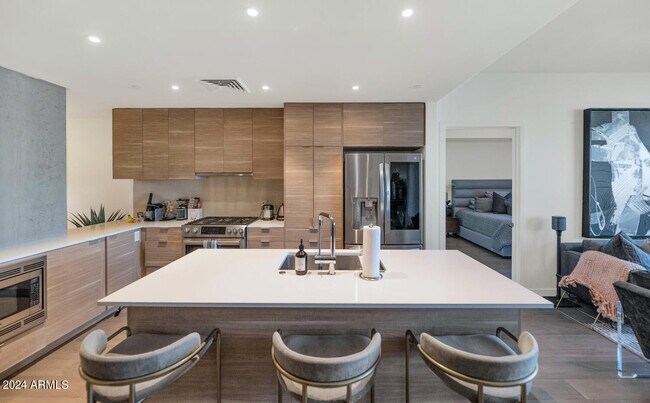 Photo - 2300 E Campbell Ave Unit 226