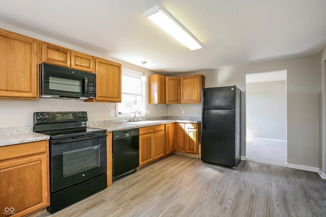 Photo - 8715 Timberwood Dr