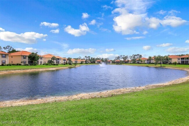 Building Photo - 360 Robin Hood Cir Unit 102 Rental