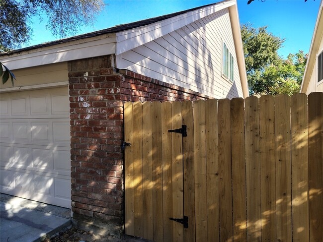 Photo - 12714 Palm Desert Ln