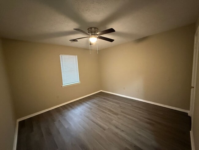 Photo - 1605/1607 Cedar Shoals Dr Unit 1605