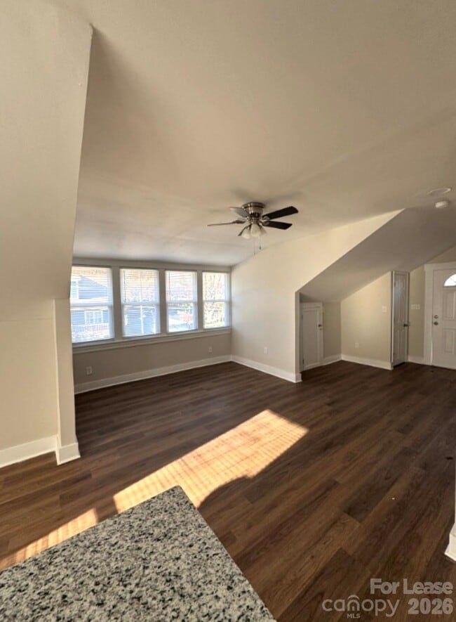 Photo - 711 S Jackson St Unit 203