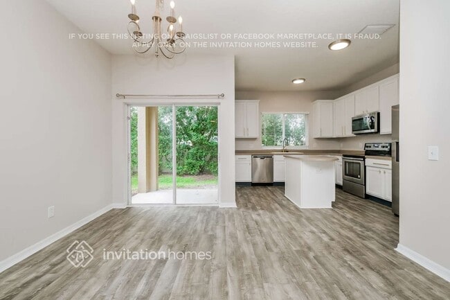 Photo - 2935 Girvan Dr