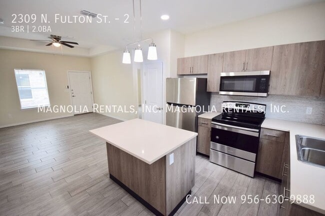 Photo - 2309 N Fulton St Unidad 2