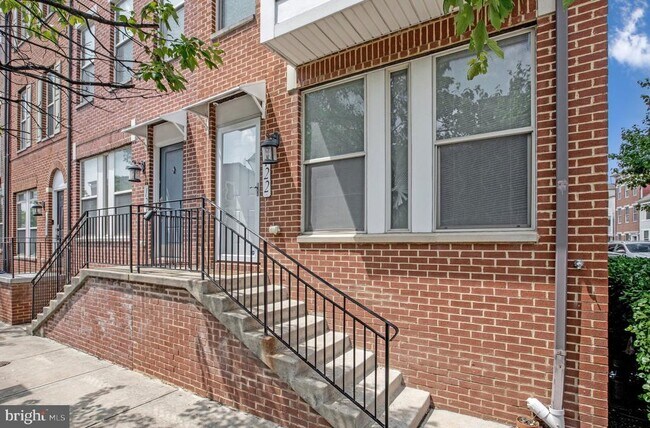 Photo - 122 Lloyd St