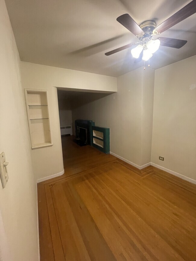 Photo - 65 W 49th Ave