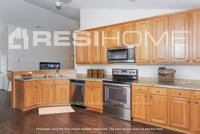 Photo - 147 Spirit Dr