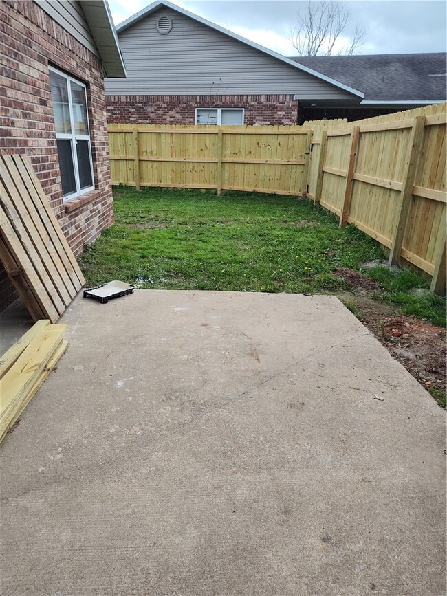 Photo - 2282 Danielle Dr