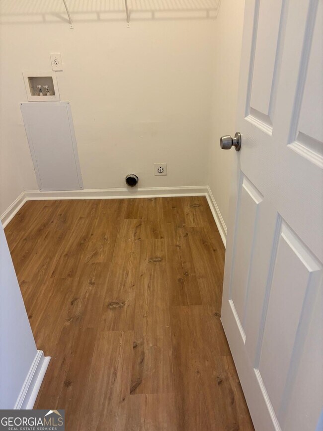 Photo - 432 Armor Dr