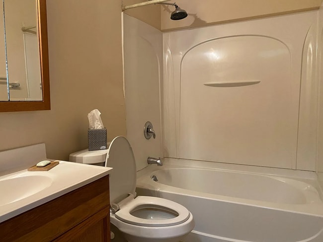 Photo - Charming 2 Bed / 1 Bath Cape Cod in Camp T...