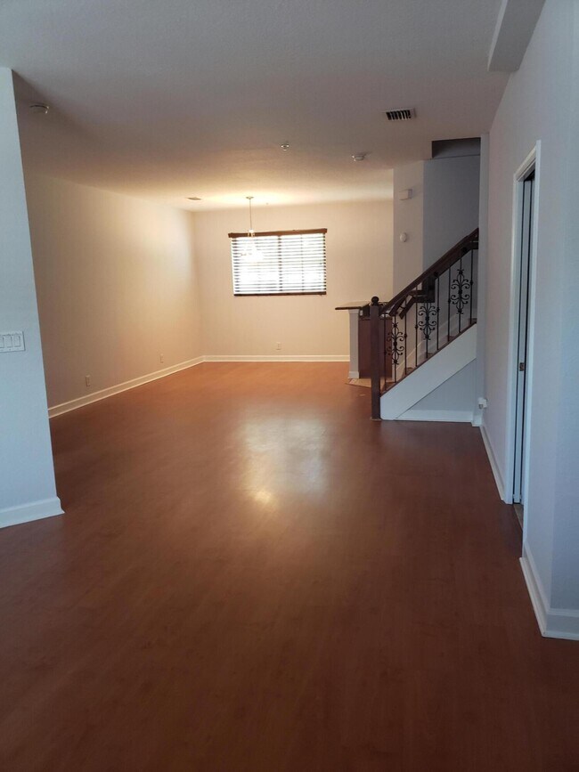 Photo - 325 Bayfront Dr Unidad 325