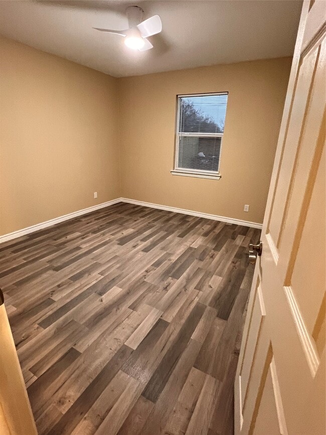 Photo - 27803 Calvert Rd