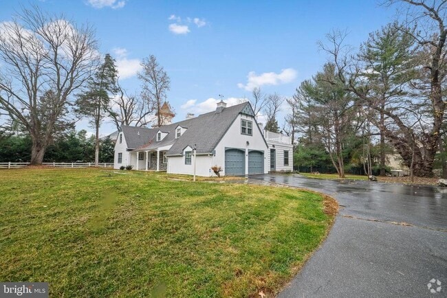 Building Photo - 9107 River Rd Rental