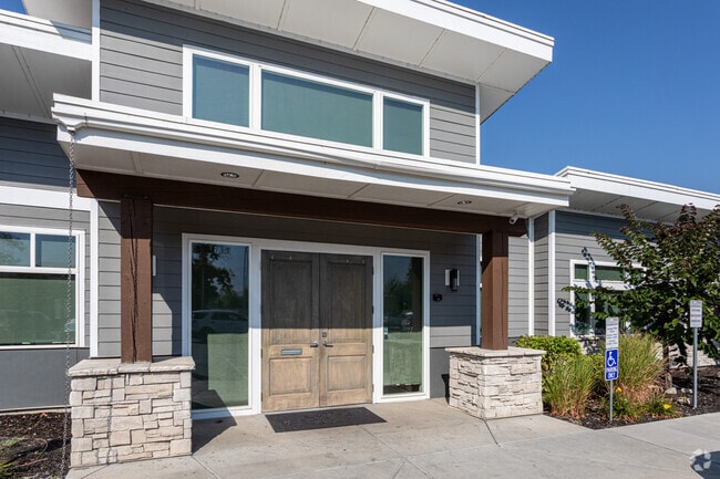 Leasing Office - The Boulders