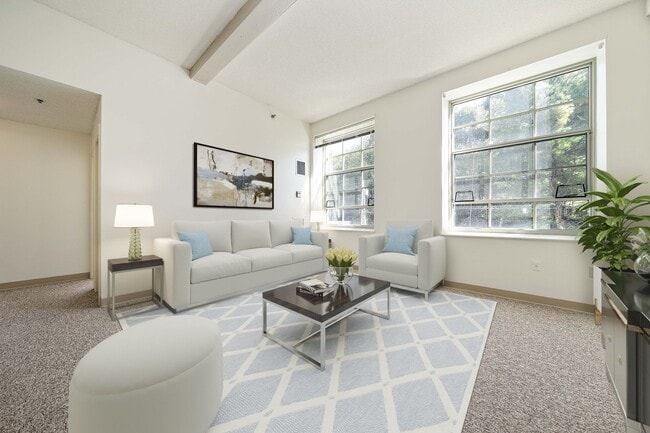 Photo - Hayward Landing