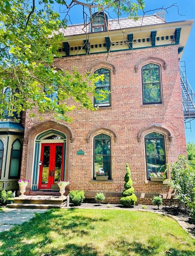 Photo - 222 Montgomery St Unit 5