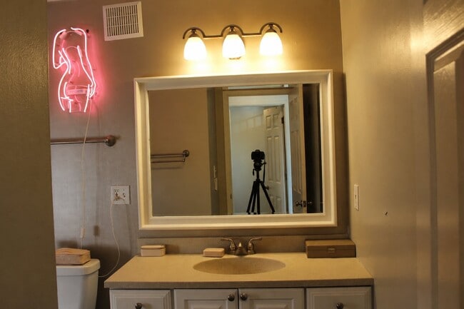 Photo - 260 Merrydale Rd Unidad 26