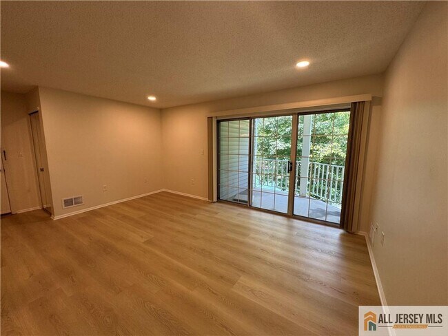 7 Sheffield Ct