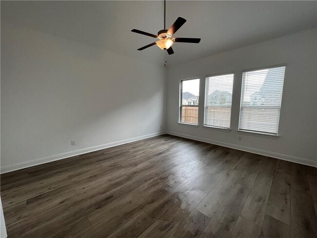 Photo - 824 Sunny Ridge Dr