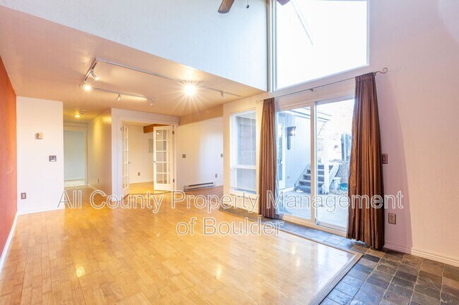 Photo - 3162 Redstone Ln Unidad C7