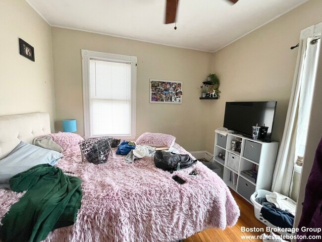 Photo - 18 Romsey St Unit 3
