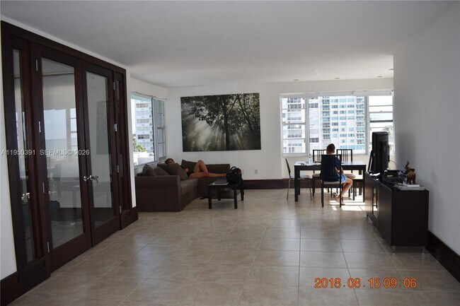 Photo - 5255 Collins Ave Unit 4F