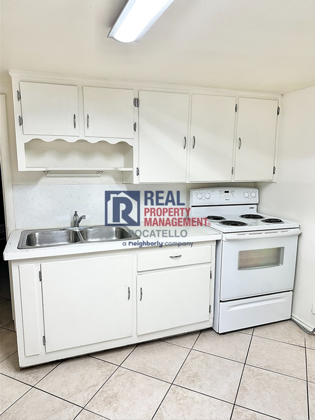 Photo - 341 S Hayes Ave Unit 341 1/2