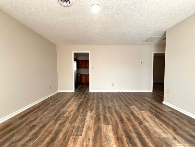 Photo - Charming & Affordable Living in Spartanburg!