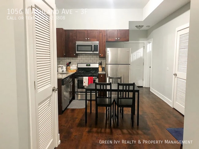 Photo - 1056 N Ashland Ave Unidad 3F