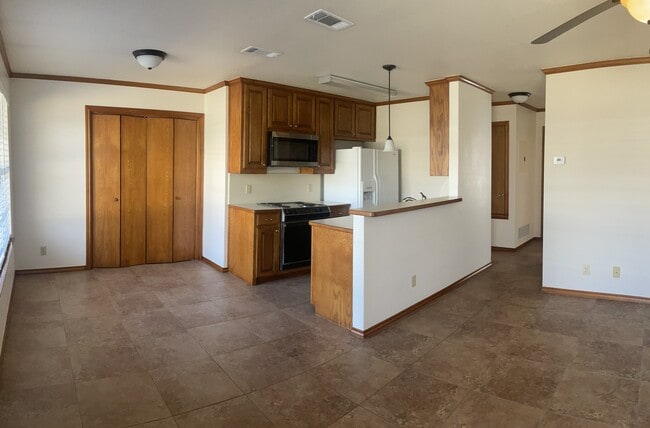 Photo - 113 Wildwood Ct Unit B