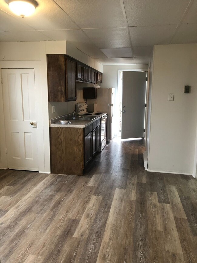 Building Photo - 112 S Franklin St Unit 1/2