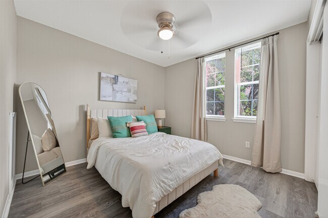 Photo - 6635 Queensclub Dr