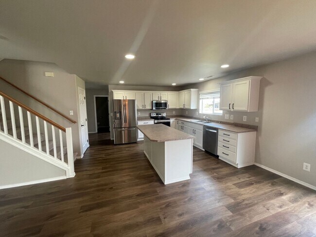 Photo - Beautiful Open Concept 4 Bedroom 2.5 Bath Home with Fenced Yard  in Gated Community