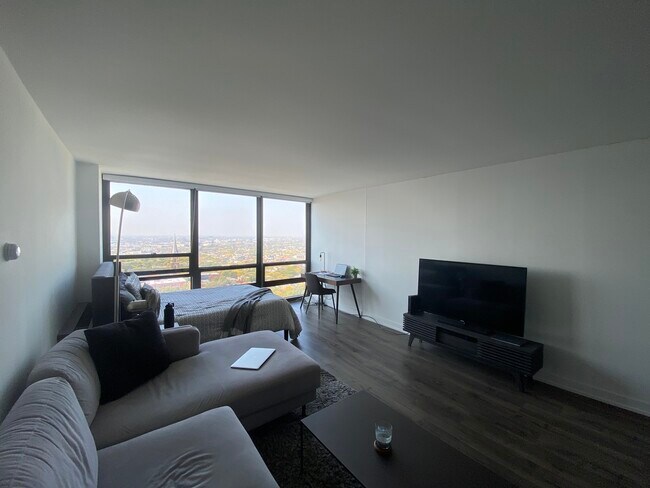 Photo - 1636 N Wells St Unit 3110