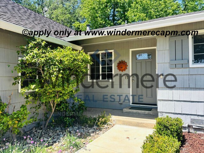 Photo - Beautiful 3BD/ 2BA Arden Arcade Home with Spacious Yard In Highly Desirable Location!