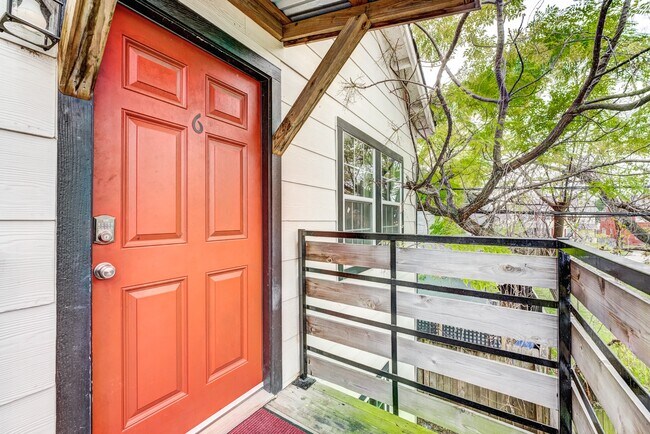 Photo - 2720 Truxillo St Unit 6