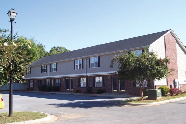 Photo - Grassdale Pointe Apts