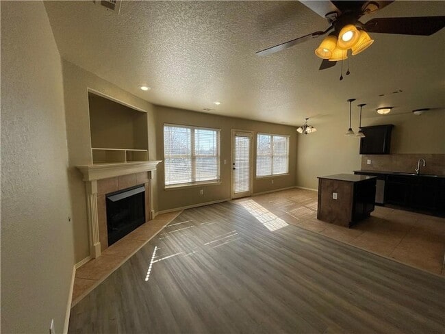 Photo - 1018 Kensington Dr