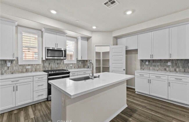 Photo - 40815 Melrose Dr