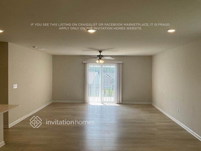 Photo - 364 Hollingswood Dr