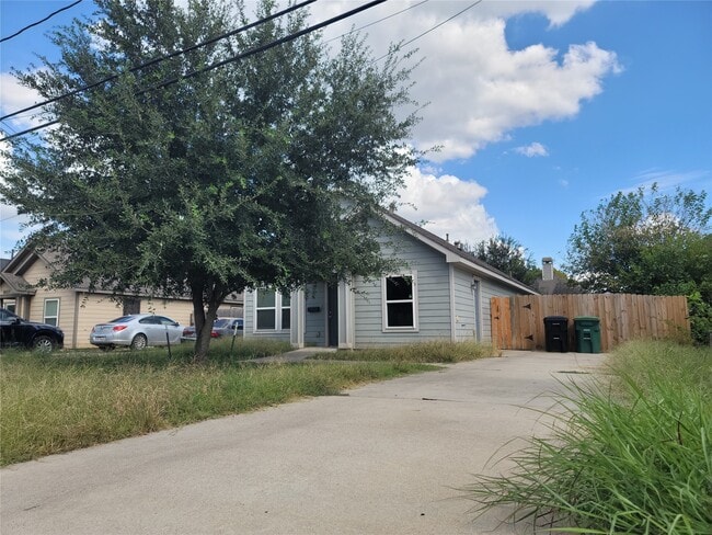 Photo - 8031 Canyon St