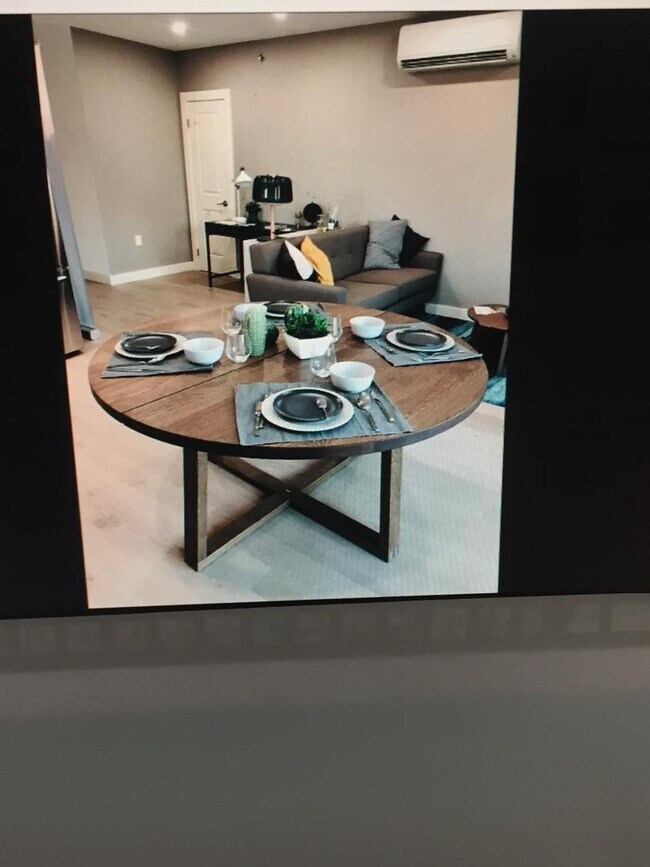 Living Room - 6298 Woodhaven Blvd Unidad 2