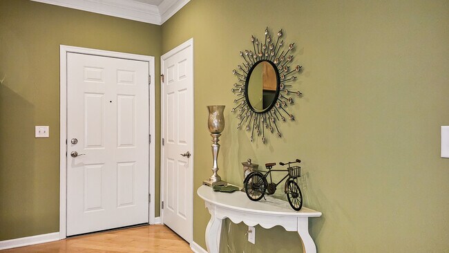 Photo - 203 Center Meadow Ln