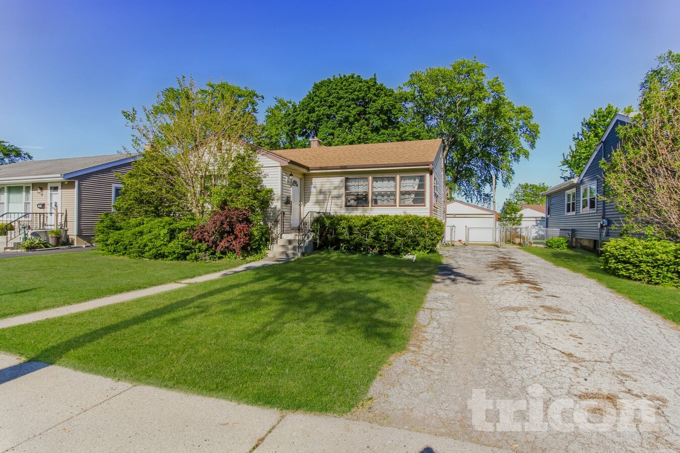 Photo - 1449 S Wolf Rd