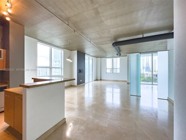 Building Photo - 2275 Biscayne Blvd Unit 604