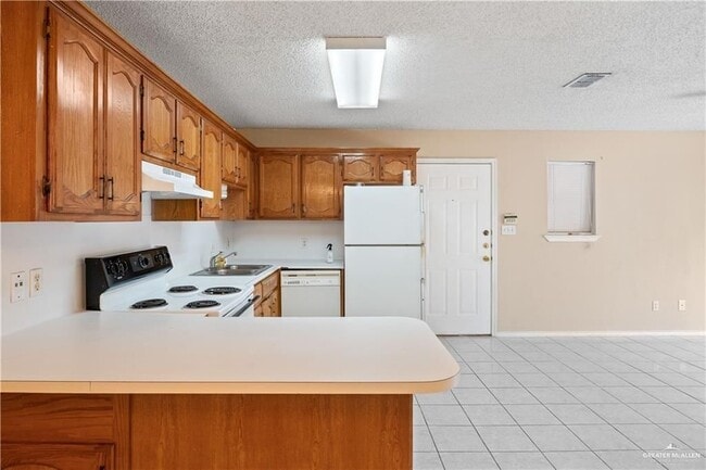Photo - 1800 Oasis Dr Unit 101