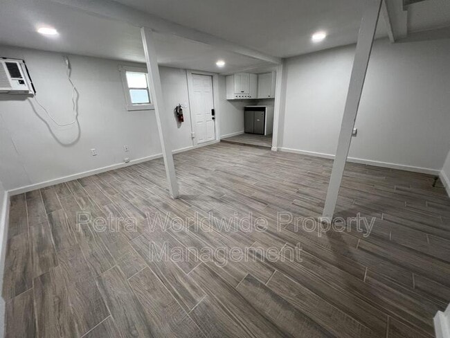 Photo - 611 E Plymouth Ave Unit 2