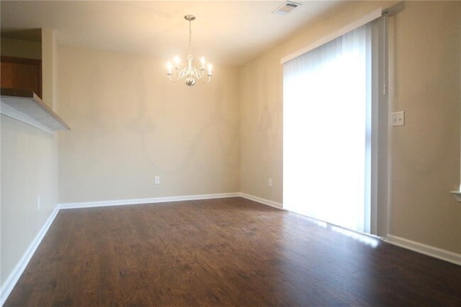 Photo - 2615 Mayfair Dr